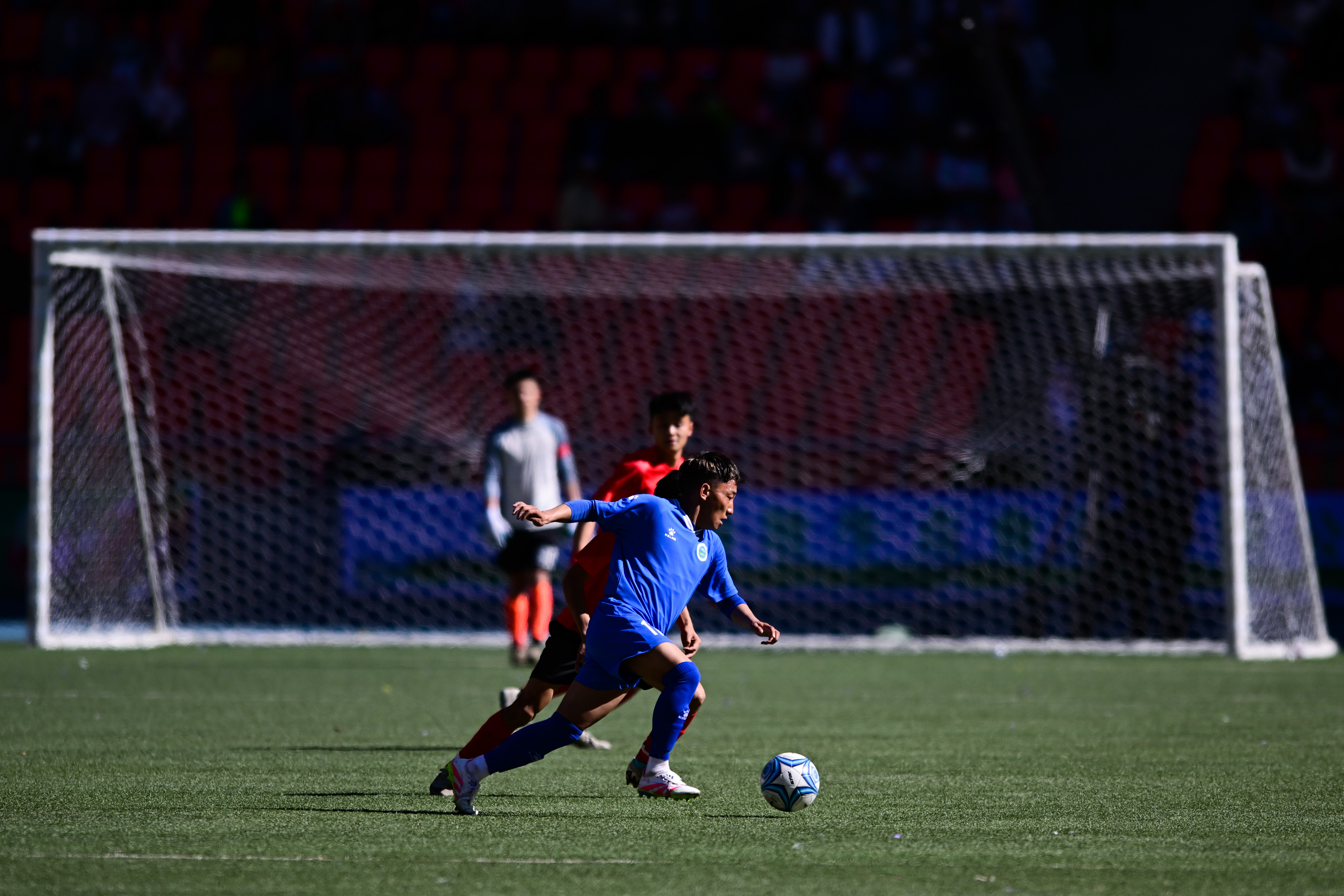 青海队大比分胜出,轻松晋级 青海队大比分胜出,轻松晋级