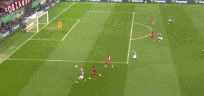 爱游戏官方登录入口-德甲球员大动作庆祝进球震动球场