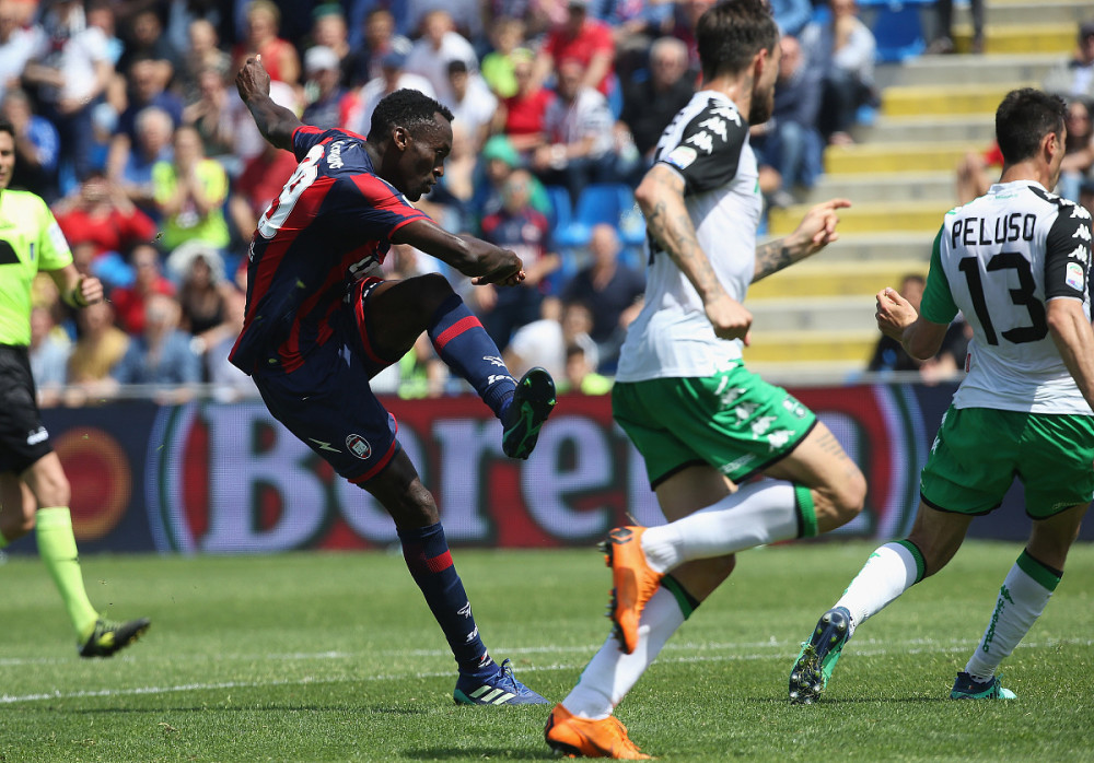 克罗托内客场击败对手,豪取三分 克罗托内客场击败对手,豪取三分