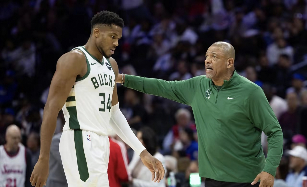 雄鹿队内部竞争激烈,球员表现出色引发关注的简单介绍 雄鹿队内部竞争激烈,球员表现出色引发关注的简单介绍