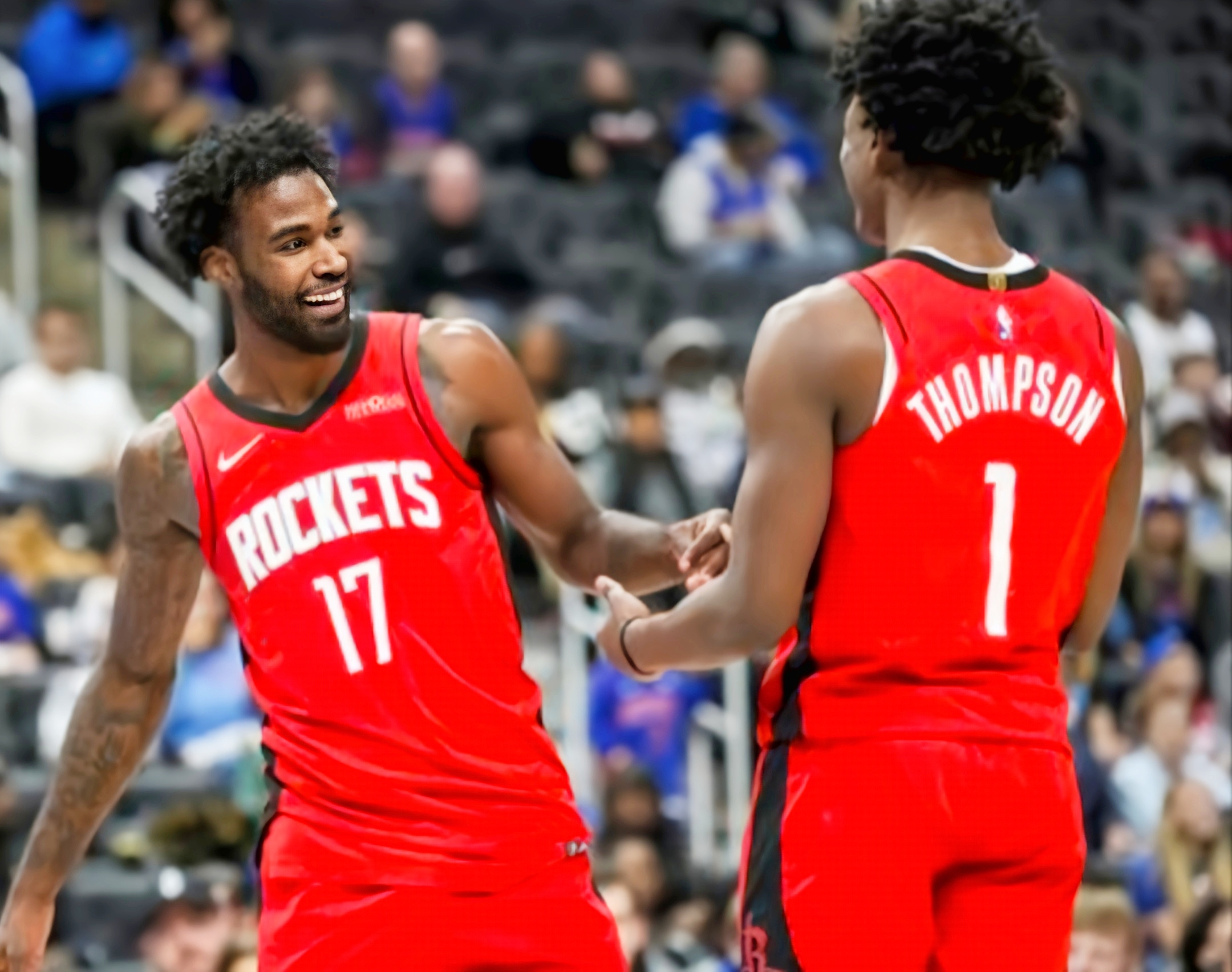 火箭大胜马刺,保持不败记录! 火箭大胜马刺,保持不败记录!