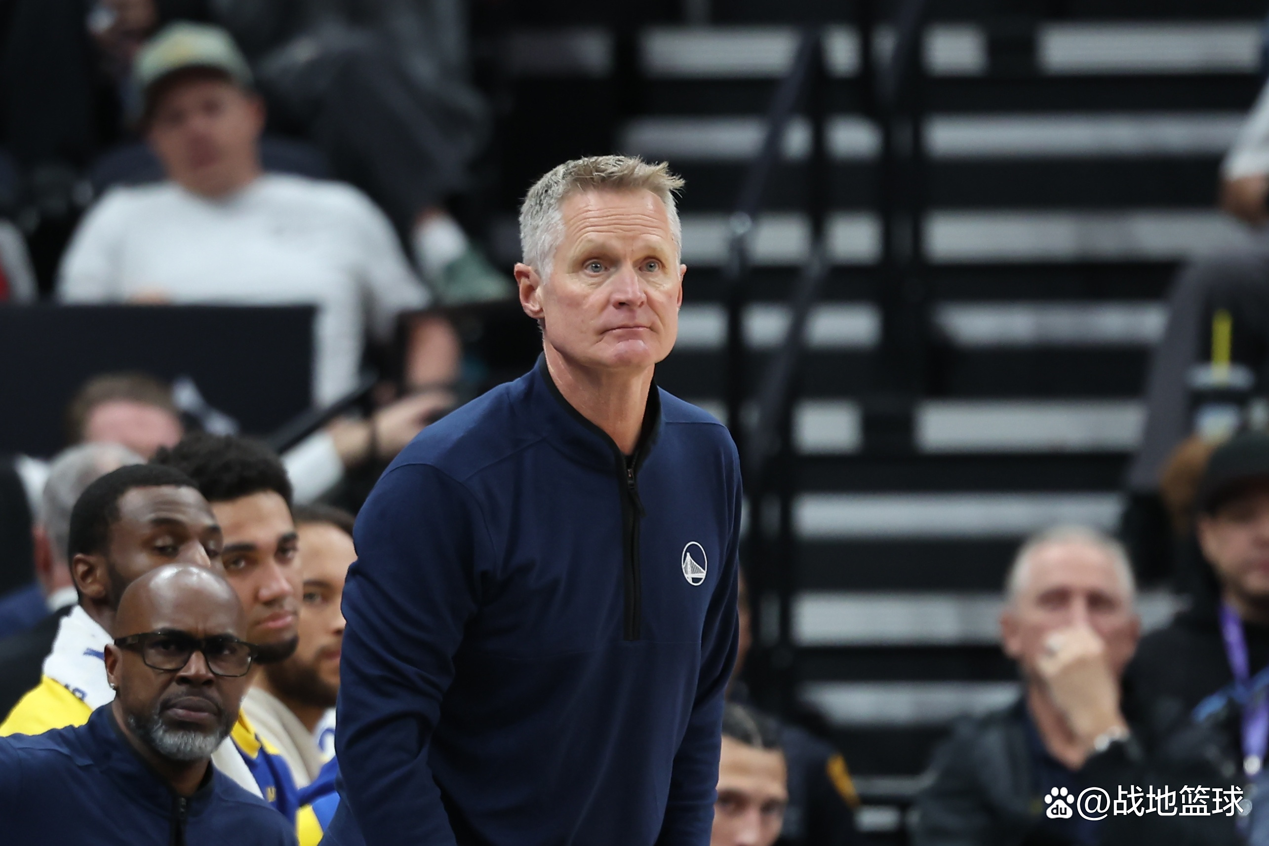 爱游戏电竞-约基奇砍下三双，掘金横扫篮网