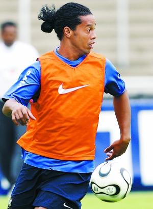 关于沙特阿拉伯麦加圣城队迎击巴西里约热内卢天使队,冲刺胜利的信息 关于沙特阿拉伯麦加圣城队迎击巴西里约热内卢天使队,冲刺胜利的信息